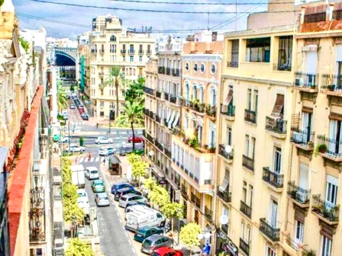 El Palacete Gran Via Valencia Exterior photo